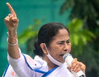 मुख्यमंत्री ममता बनर्जी  की मंत्रिमंडल में फेरबदल  : चार से पांच नए चेहरें