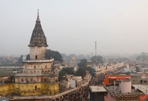 भारत के प्रमुख मंदिरों के आसपास के कुछ मुसलमान खुलने से पहले डरे हुए हैं